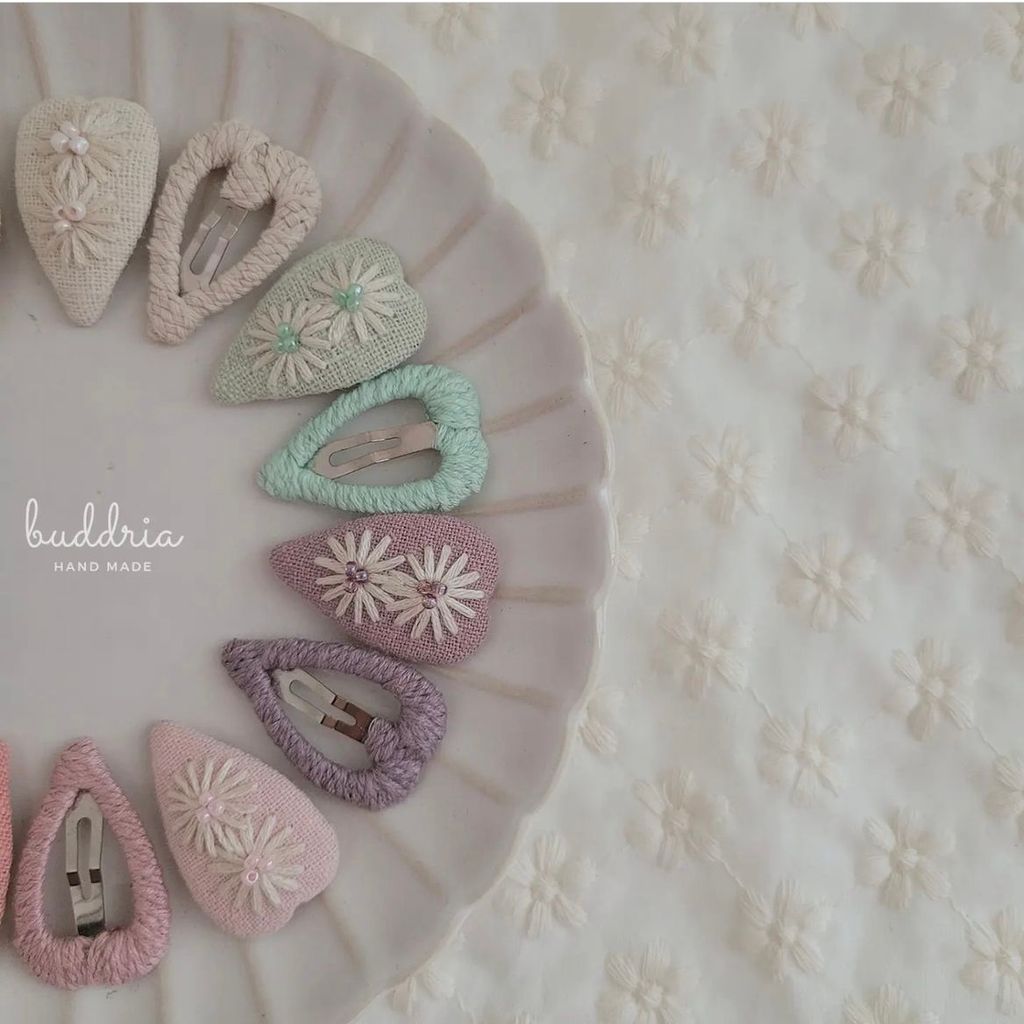 4A7B4181-7ABA-47B4-AEC1-6512ABAACA46