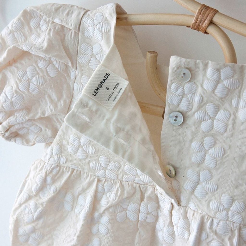 98E6BDC8-7493-411E-BDE7-FF03801E4193