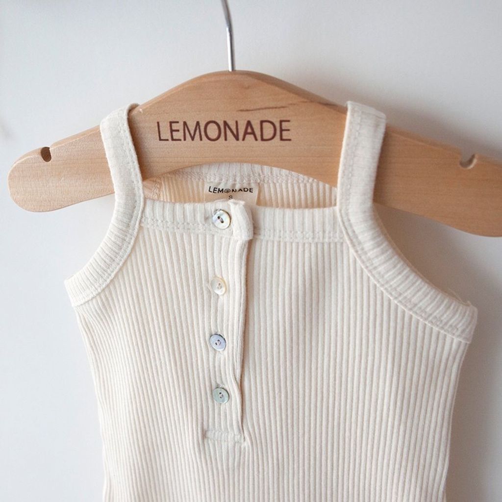 12A6D6A4-13FD-4CD3-A9A1-2C2A82CE34CC