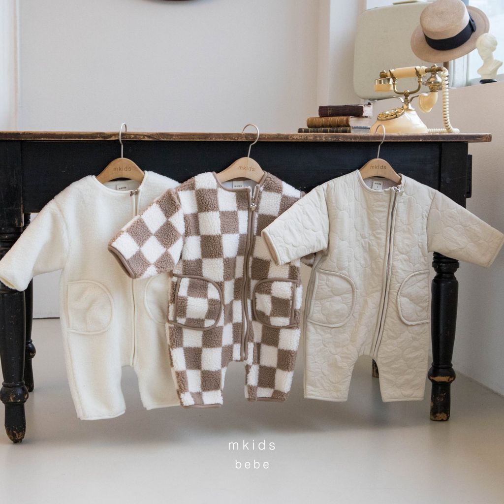 76789af5703f4a7c720bb115617af121