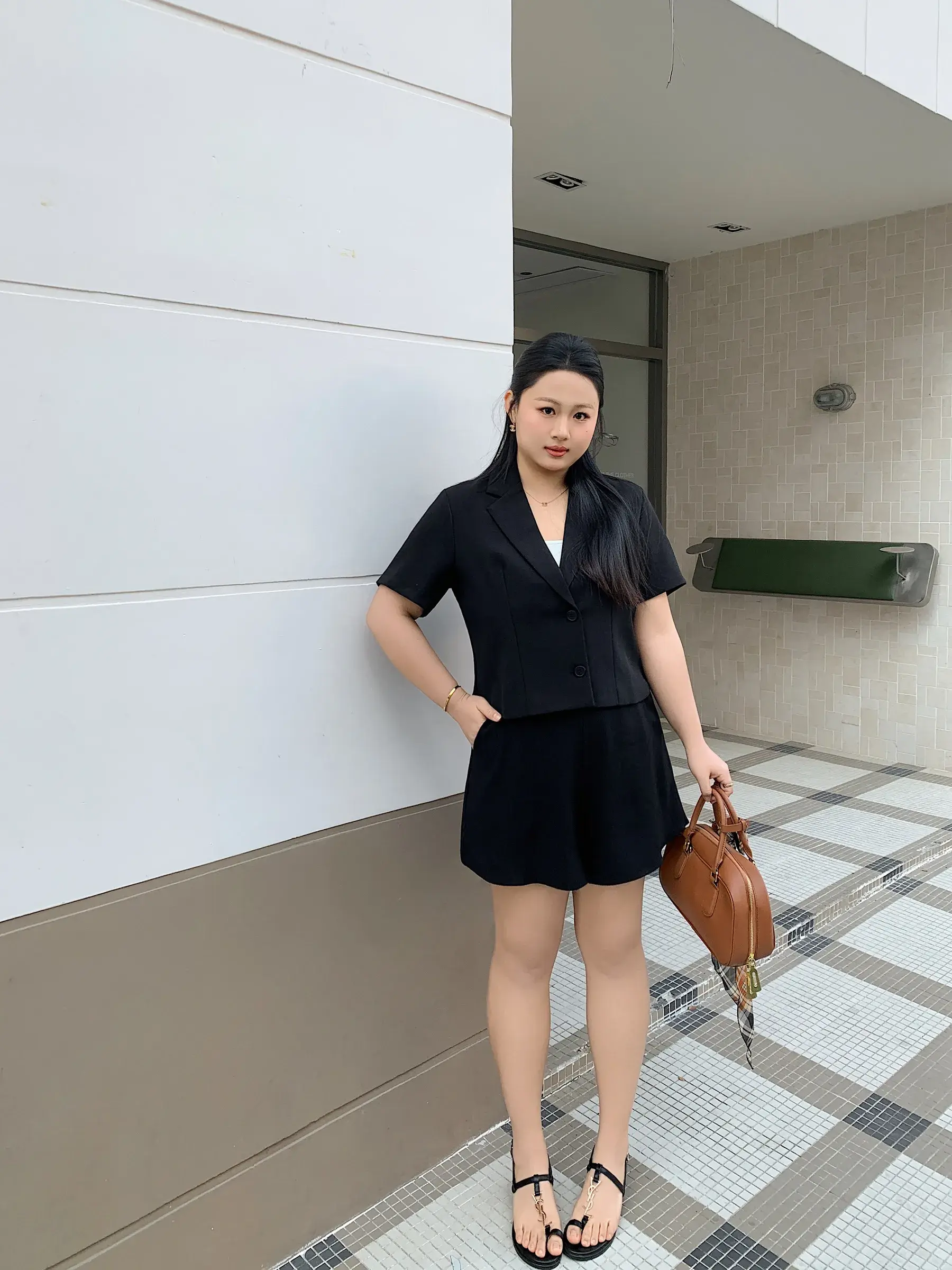 image_04EE16B4-8EB9-4039-AC03-3C37759B4D06_1766157075