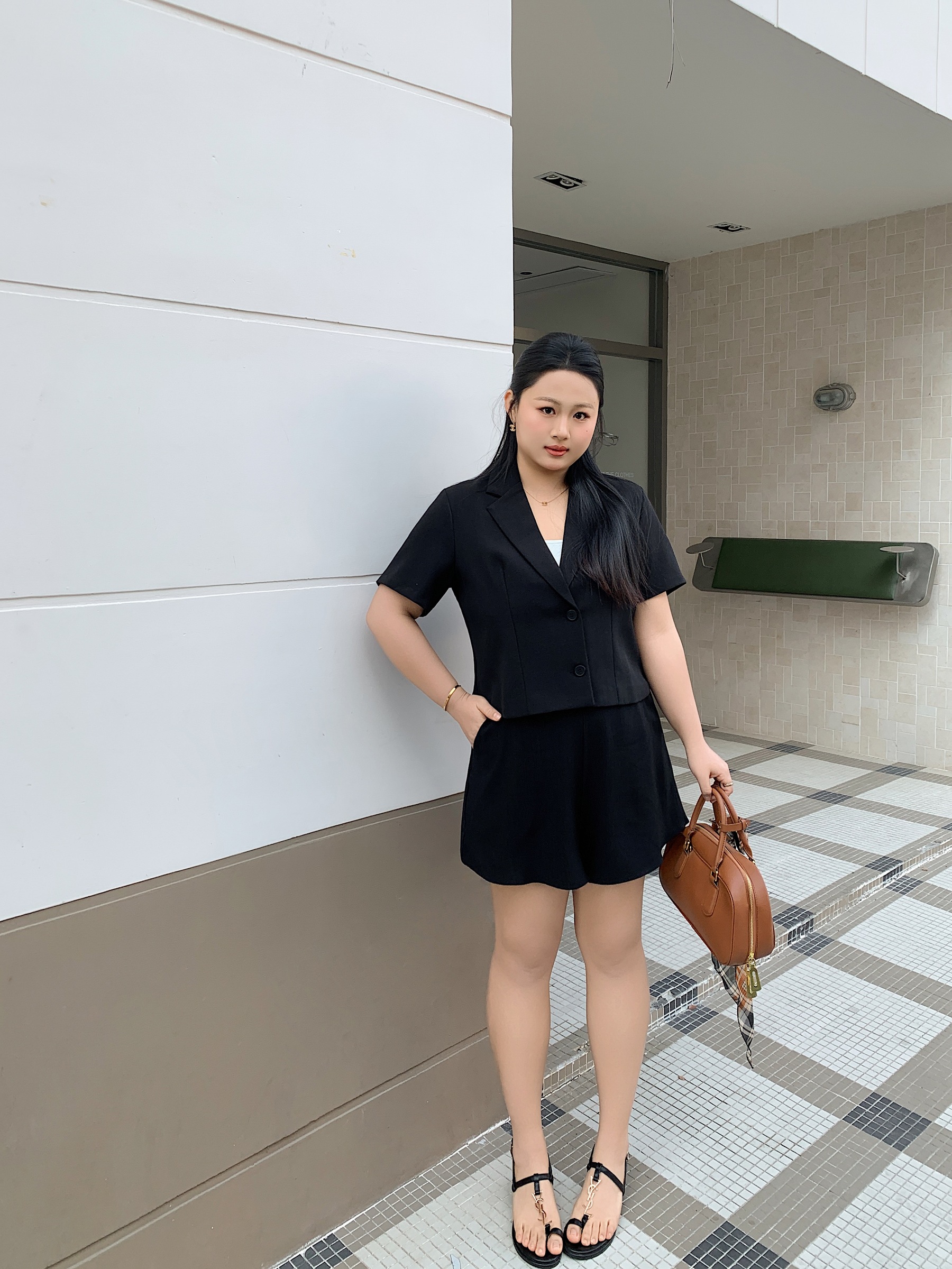 image_04EE16B4-8EB9-4039-AC03-3C37759B4D06_1766157075