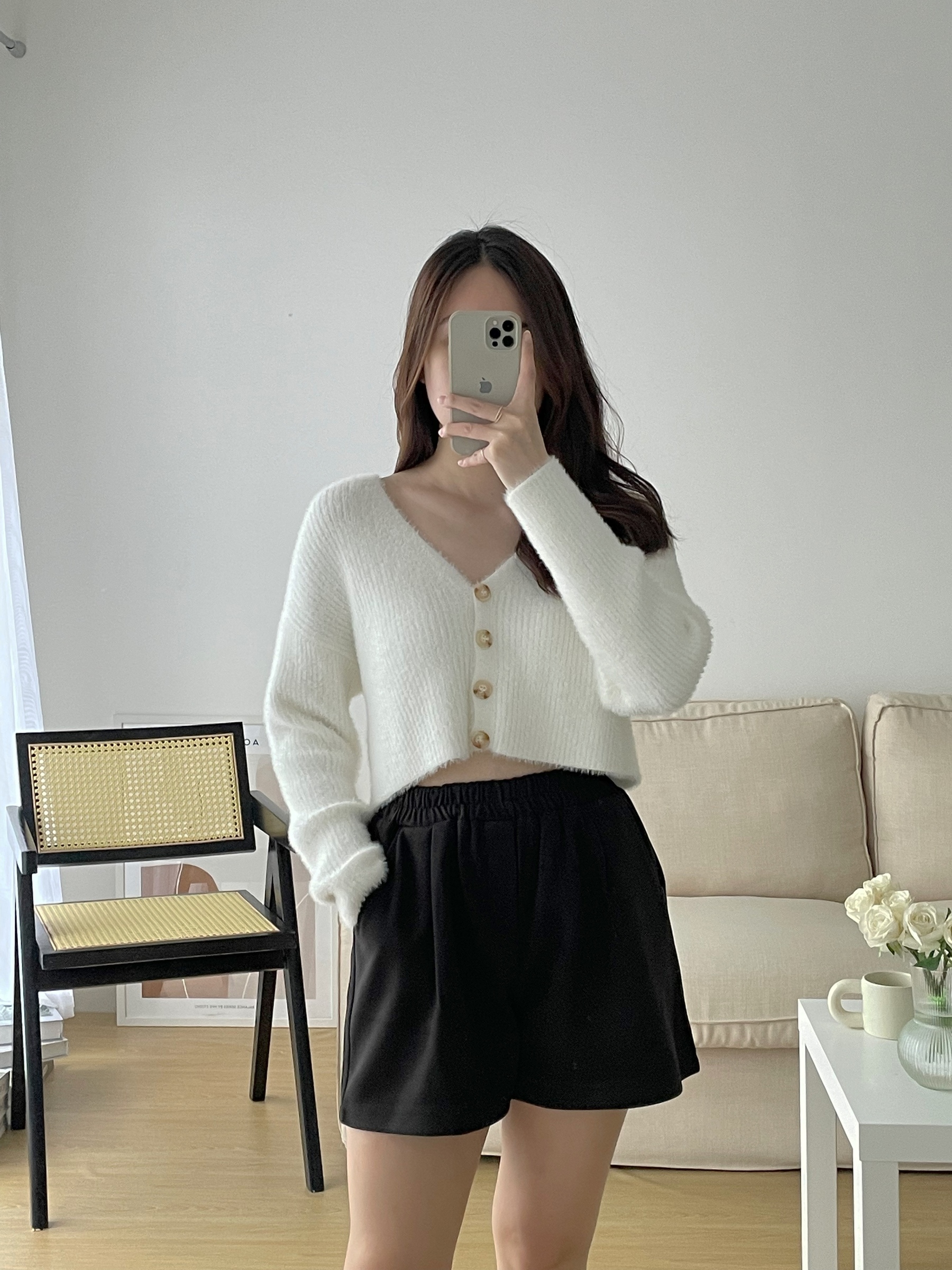 Cassie Cropped Knit Top (White,Beige) – Soul Chill Studio
