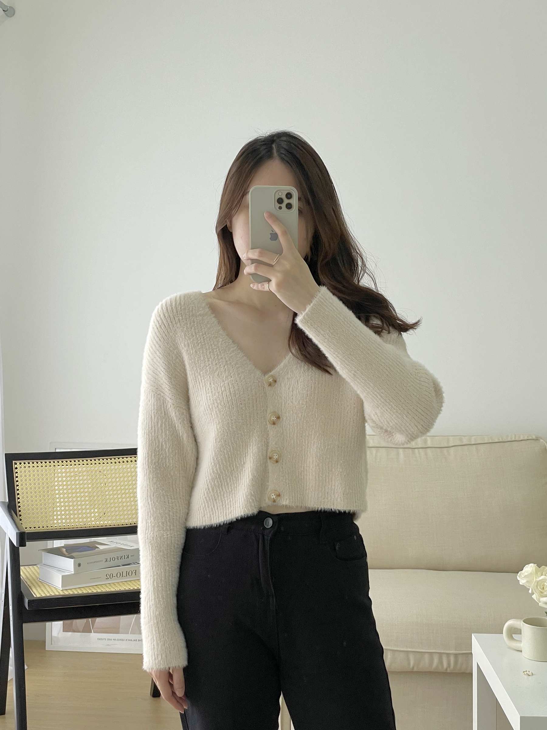 Cassie Cropped Knit Top (White,Beige) – Soul Chill Studio