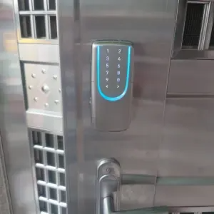白鐵門2