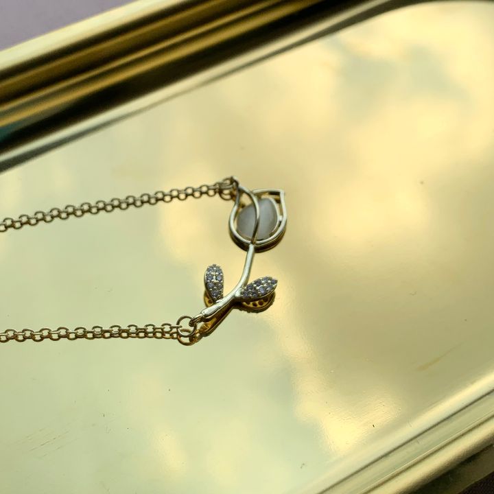 D'Rose Necklace_RM37_02.jpg