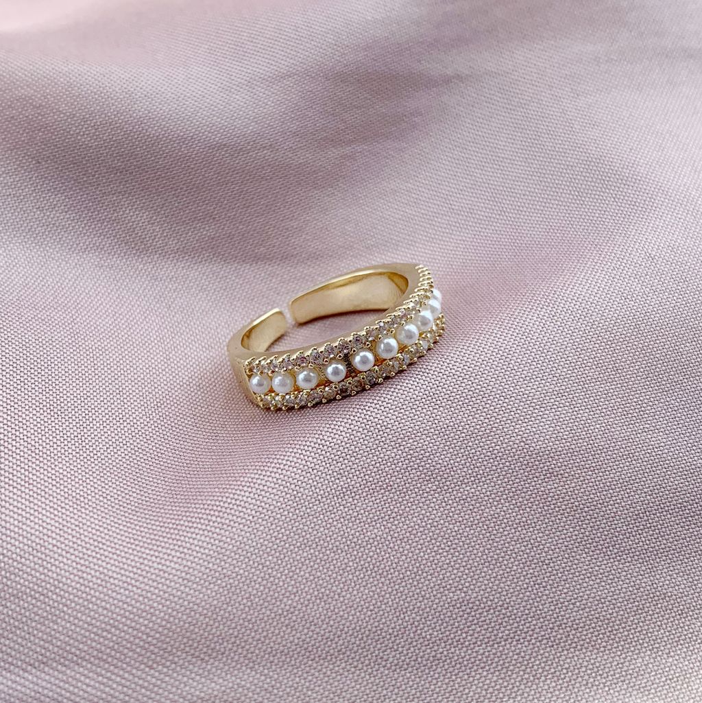 Gaby Diamond Pearl Ring_RM24_03.jpg