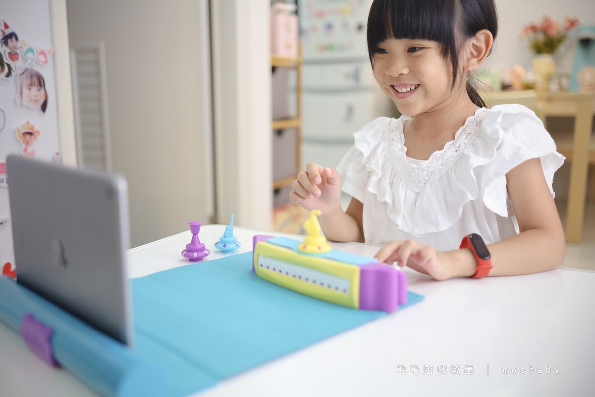 有趣好玩的PLUGO互動式益智教具--激發孩子數學、邏輯力!
