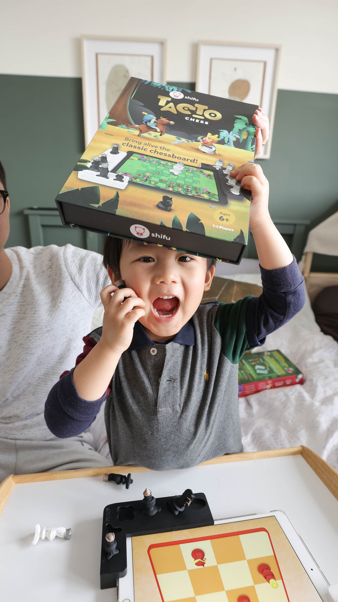 TACTO數位益智桌遊 實現爸爸和4歲兒子下西洋棋的願望
