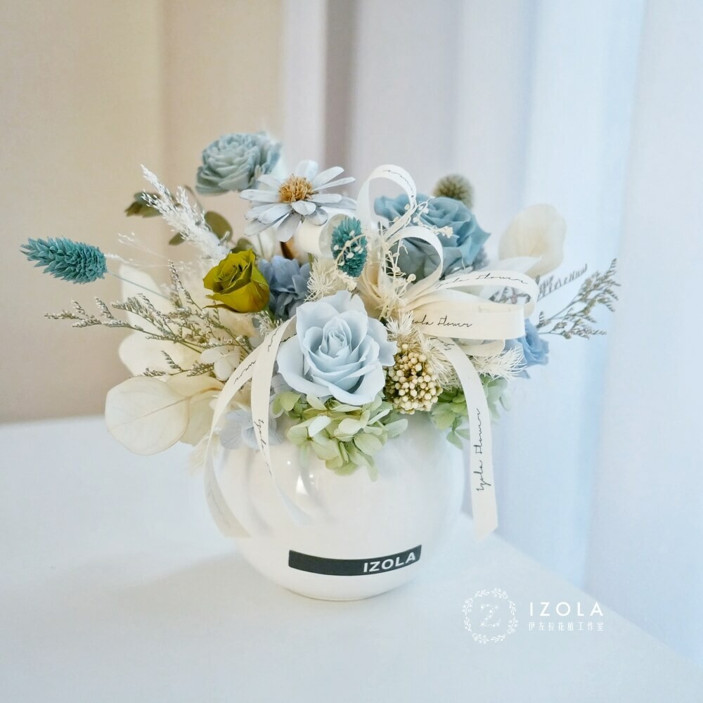 花藝課程 乾燥花 永生花手作花藝教學課程 Izola Flower 伊左拉花植工作室 高雄左營花店 鮮花 永生花 乾燥花 花藝教學