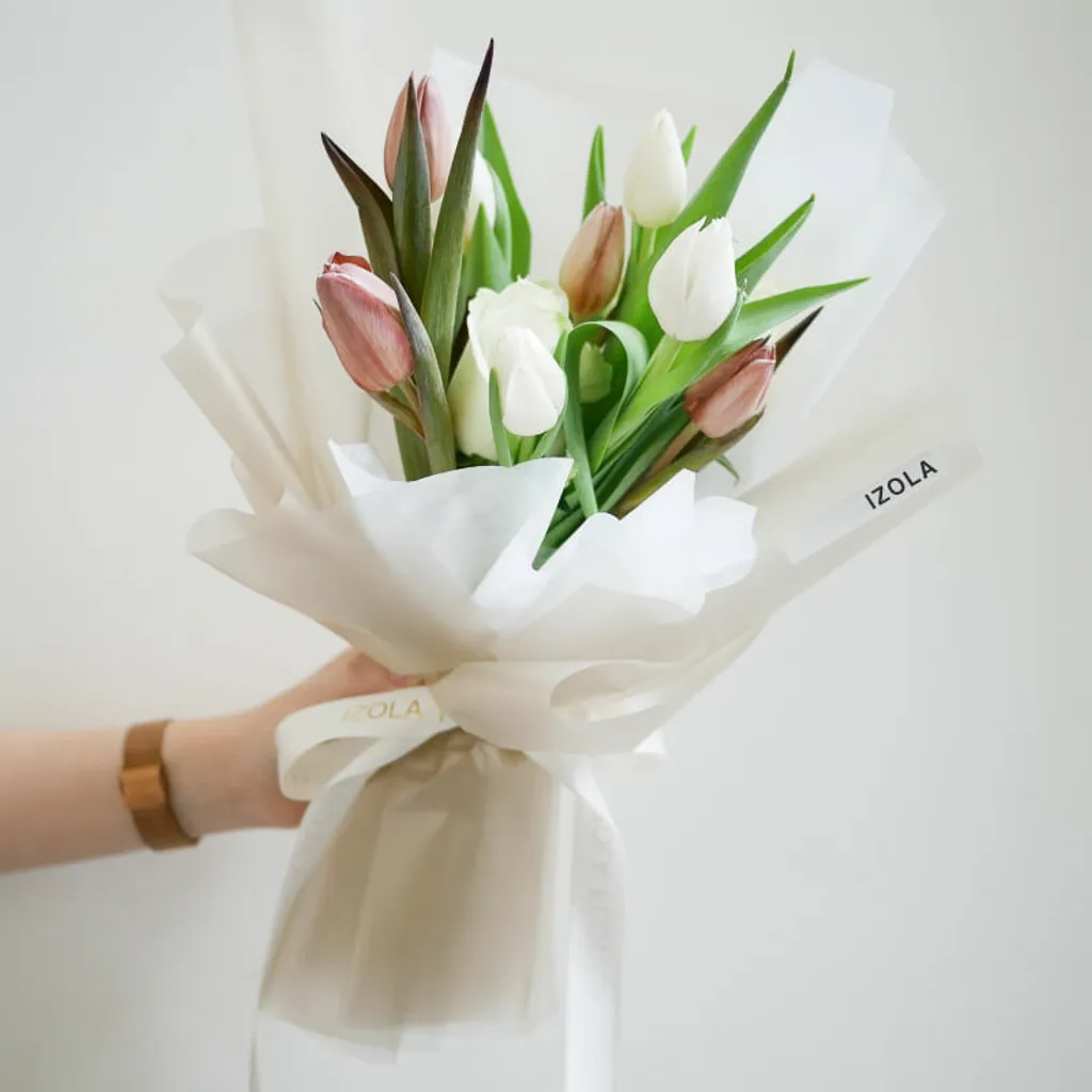高雄鬱金香鮮花花束推薦_伊左拉花店_情人節花 (5).jpg