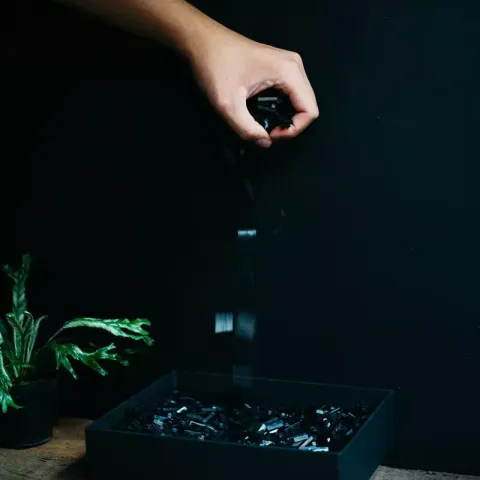 黑角01