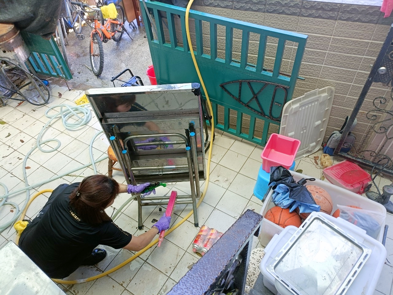 LINE_ALBUM_202481_240801_100