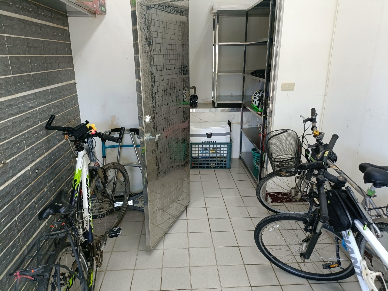 LINE_ALBUM_202481_240801_46