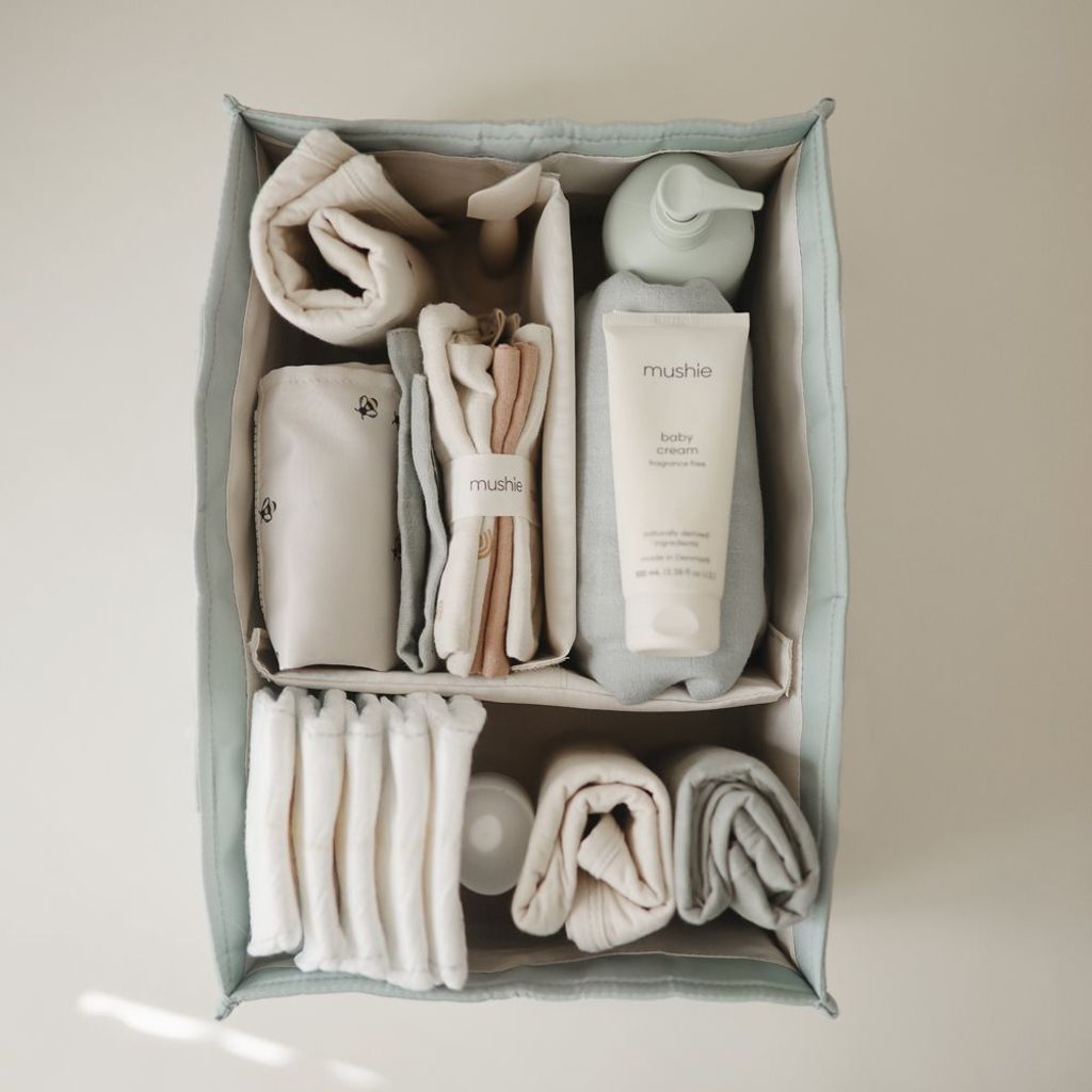 flat lay caddy-7-p