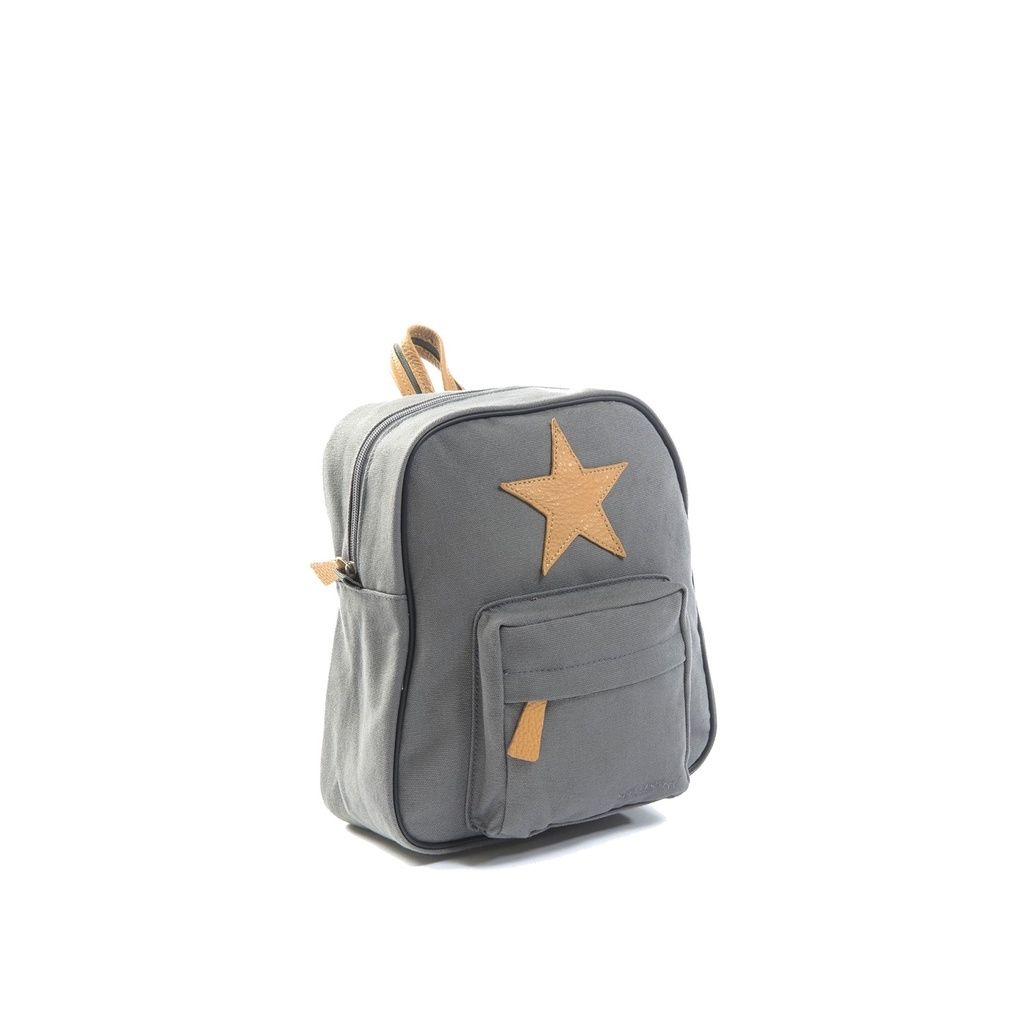 004fa93af5a5810acbe2609b7d87d283