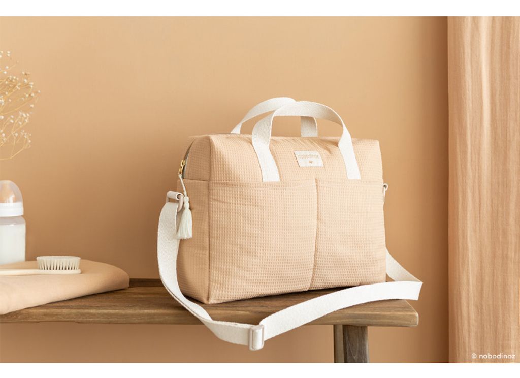 gala-waterproof-changing-bag-nude-nobodinoz-2-8435574919380