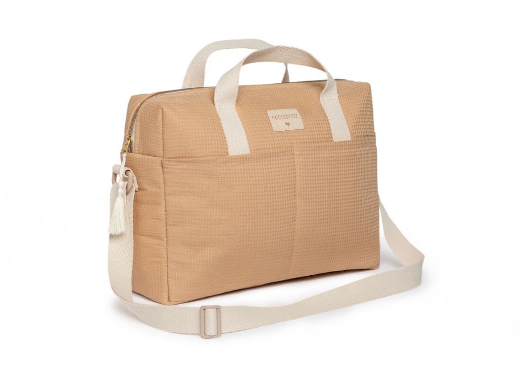 gala-waterproof-changing-bag-nude-nobodinoz-1-8435574919380