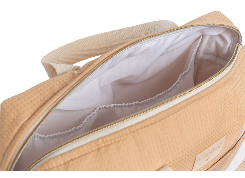 gala-waterproof-changing-bag-nude-nobodinoz-8-8435574919380