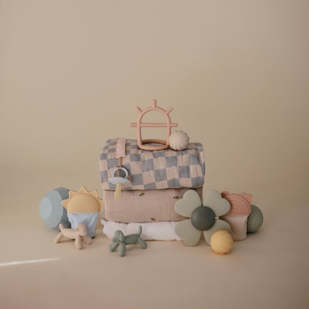 flat_lays_3_may-33-p