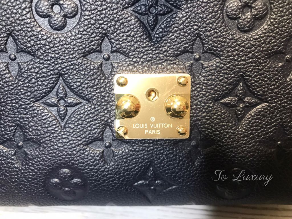 Shop Louis Vuitton Pochette metis (M44881, M44071, M41487) by