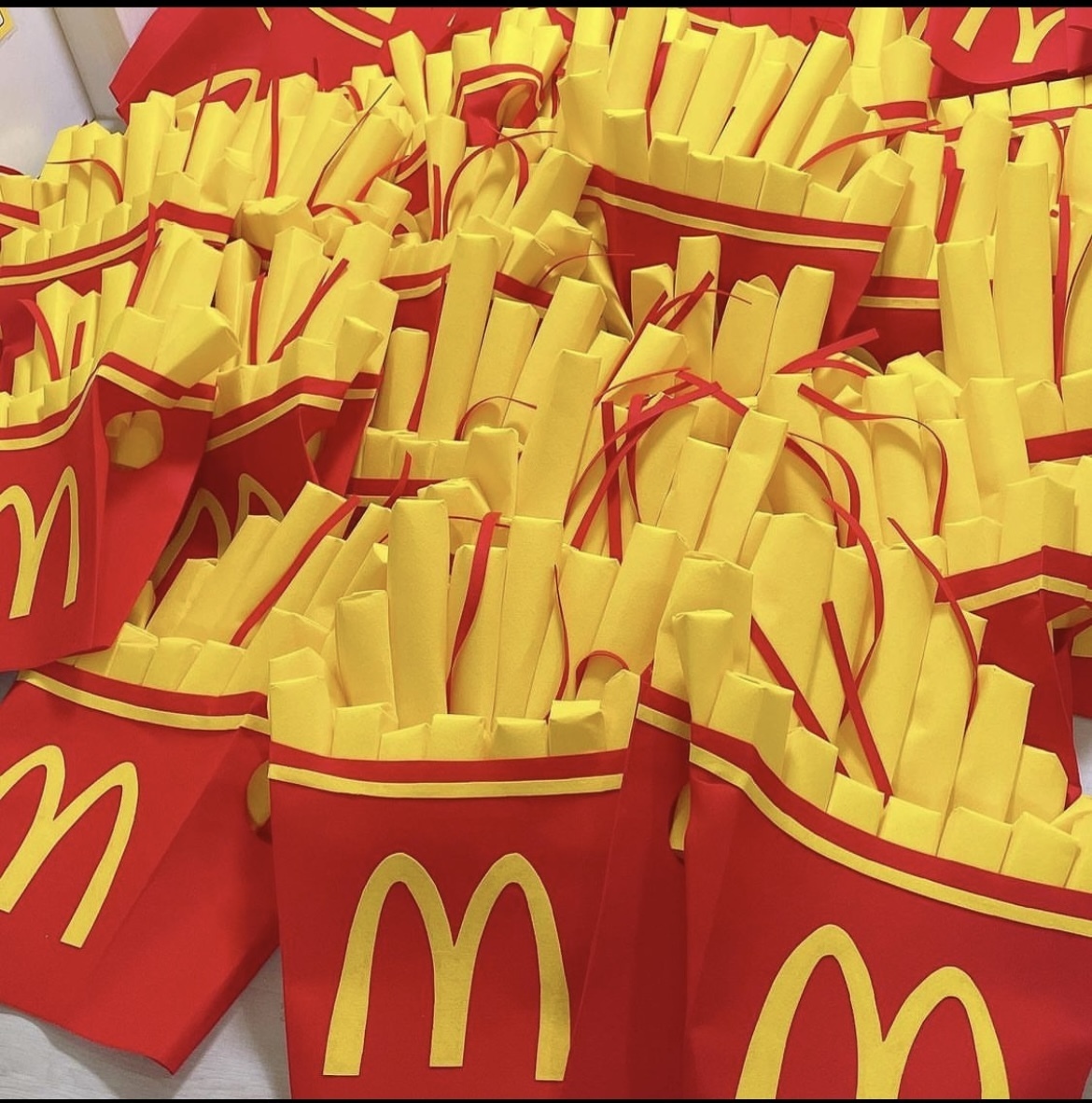 8889CCA4-DAEB-4D50-AD3A-6B8C0B2BC611