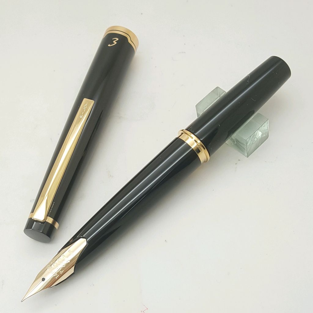 鋼筆工作室 PILOT 百樂 ELITE 95S 黑 短鋼筆