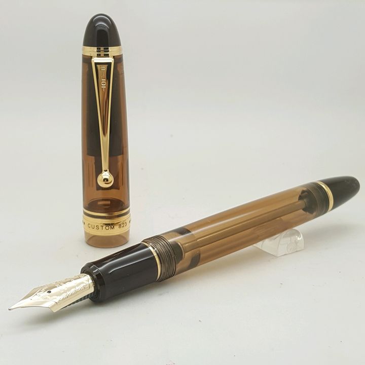 鋼筆工作室 日本 百樂 PILOT Custom 823 負壓上墨鋼筆 棕桿.jpg