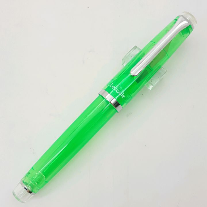 Lecoule透綠01.jpg