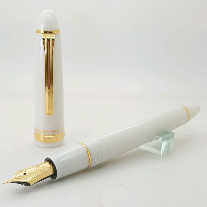 鋼筆工作室 PROFIT (PF) 21K 白桿金夾鋼筆02.jpg