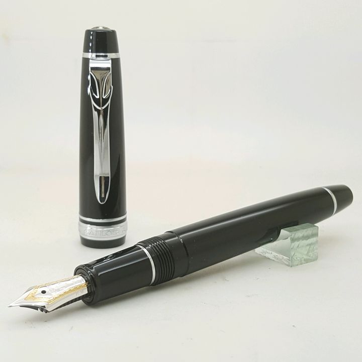 鋼筆工作室 日本 寫樂 SAILOR Progear黑桿銀夾14K 鋼筆.jpg