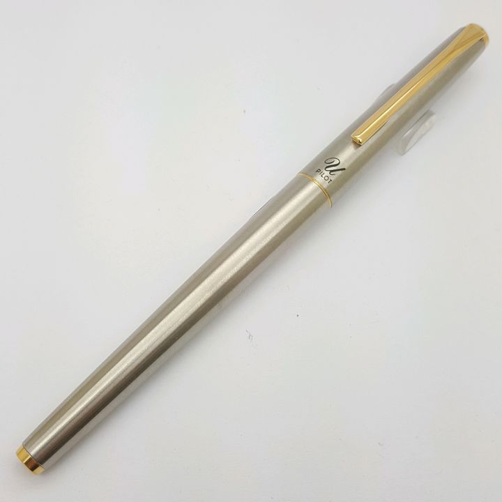 Pilot U鋼筆J702.jpg