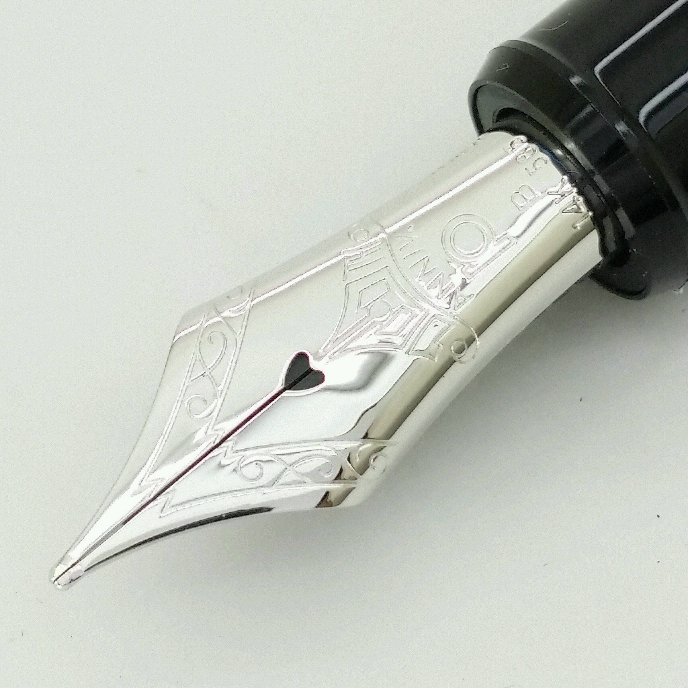 純銀製　大正2年　大日本蠶絲會　​​品評會　メダル　銀牌　約117g 日本Platinum 白金Century THE PRIME 百週年100周年紀念銀桿格紋鋼筆