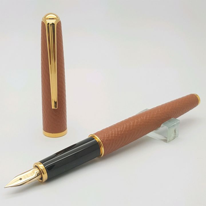 日本 Platinum 白金 14K 皮革桿鋼筆 駝色