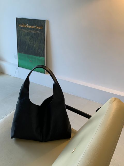 E6125EC6-BA9A-497E-816E-A4A9174CB2B3