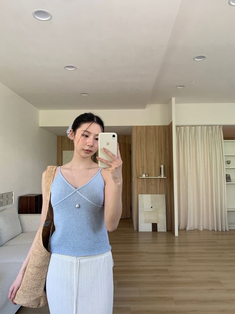 DCAEA44B-8D01-48EB-8ADE-3C446C56F643