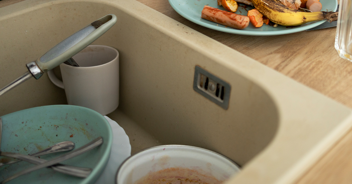 【清潔】冬天吃鍋好滿足，散場後成堆的油膩碗盤怎麼解？洗碗的解題五步驟