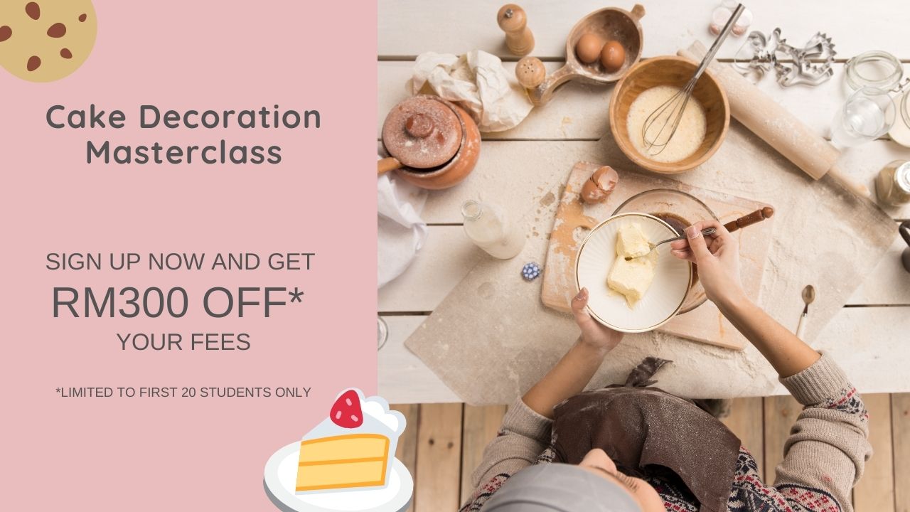 300 off cake decoration masterclass.jpg