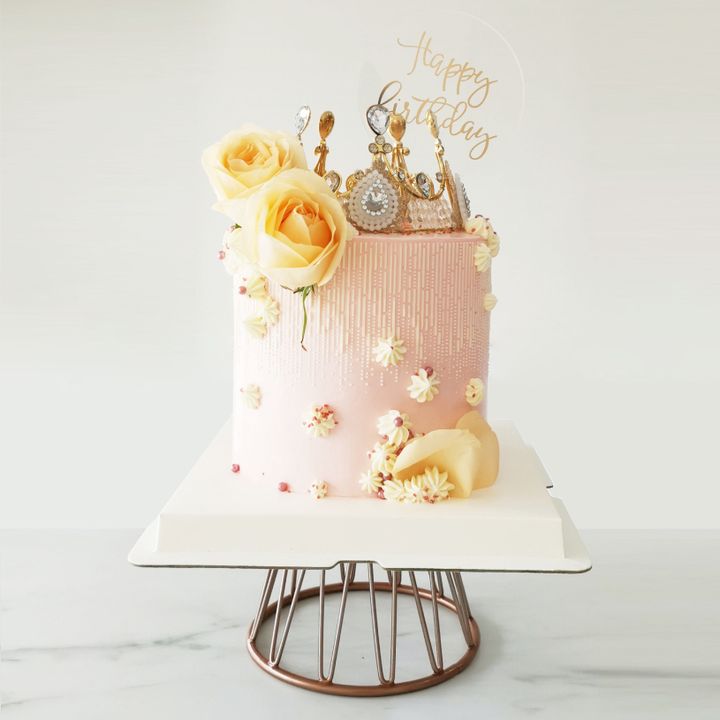 Crown fresh flower (1) (1).jpg