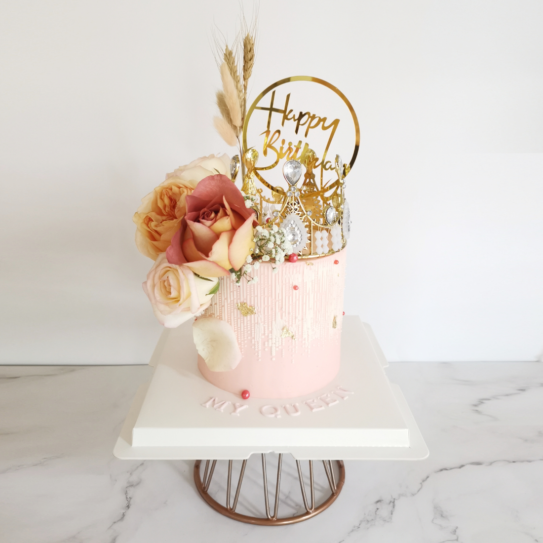 Queen x Crown Feather Cake – Blissful Moon Bakery