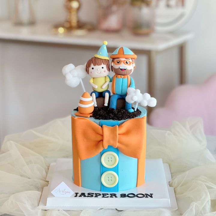 Blippi cake