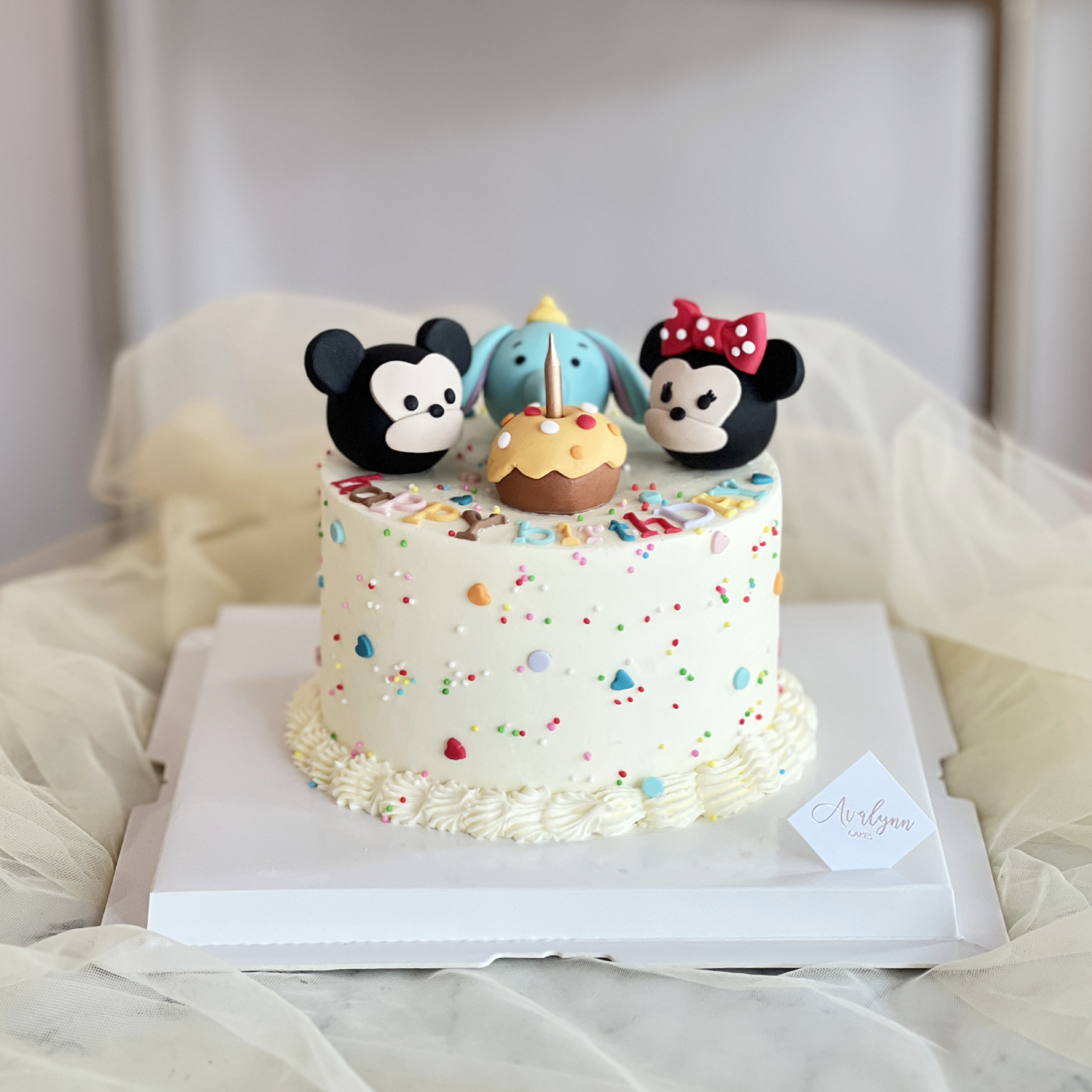 Tsum Tsum Face Cake - Donald Duck – BakeAvenue