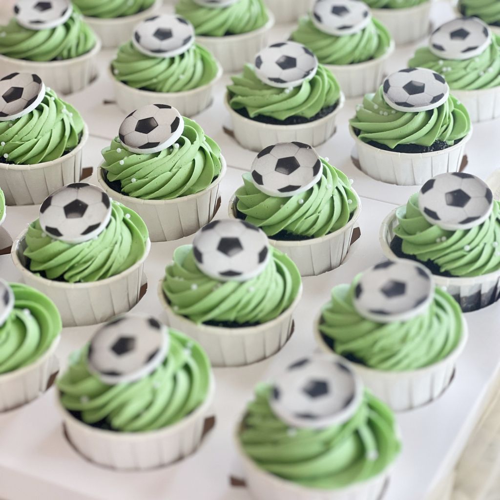 football cupcakes 1