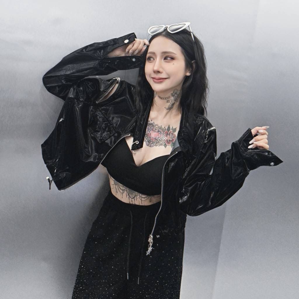 tw-11134207-820le-mln9oib2vpc3a2