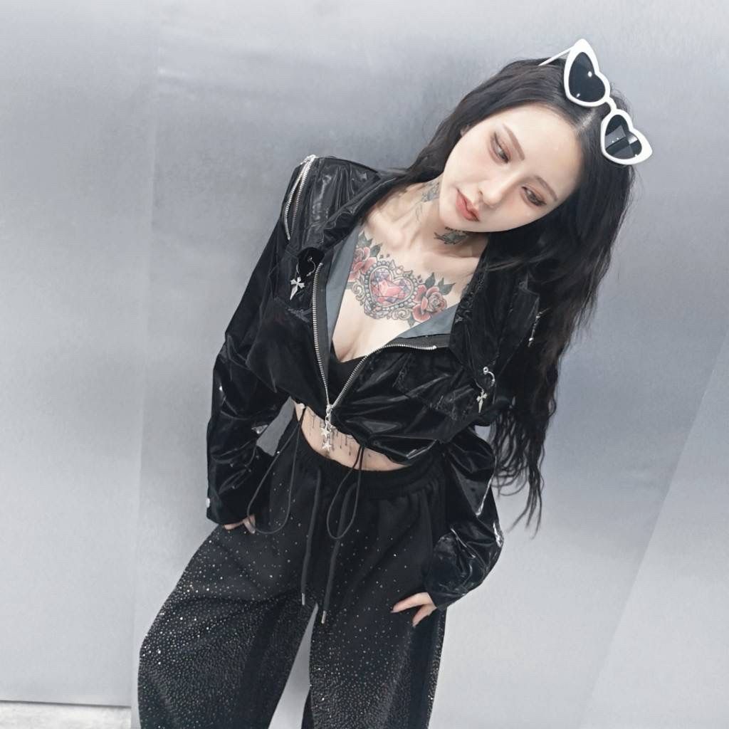 tw-11134207-820l6-mln9oib814aq20