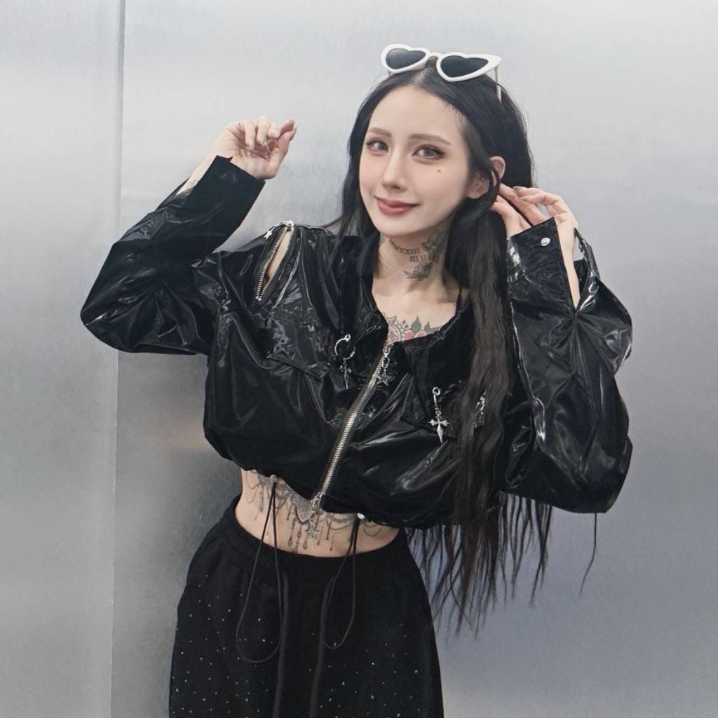 tw-11134207-820lg-mln9oibmxp8j80