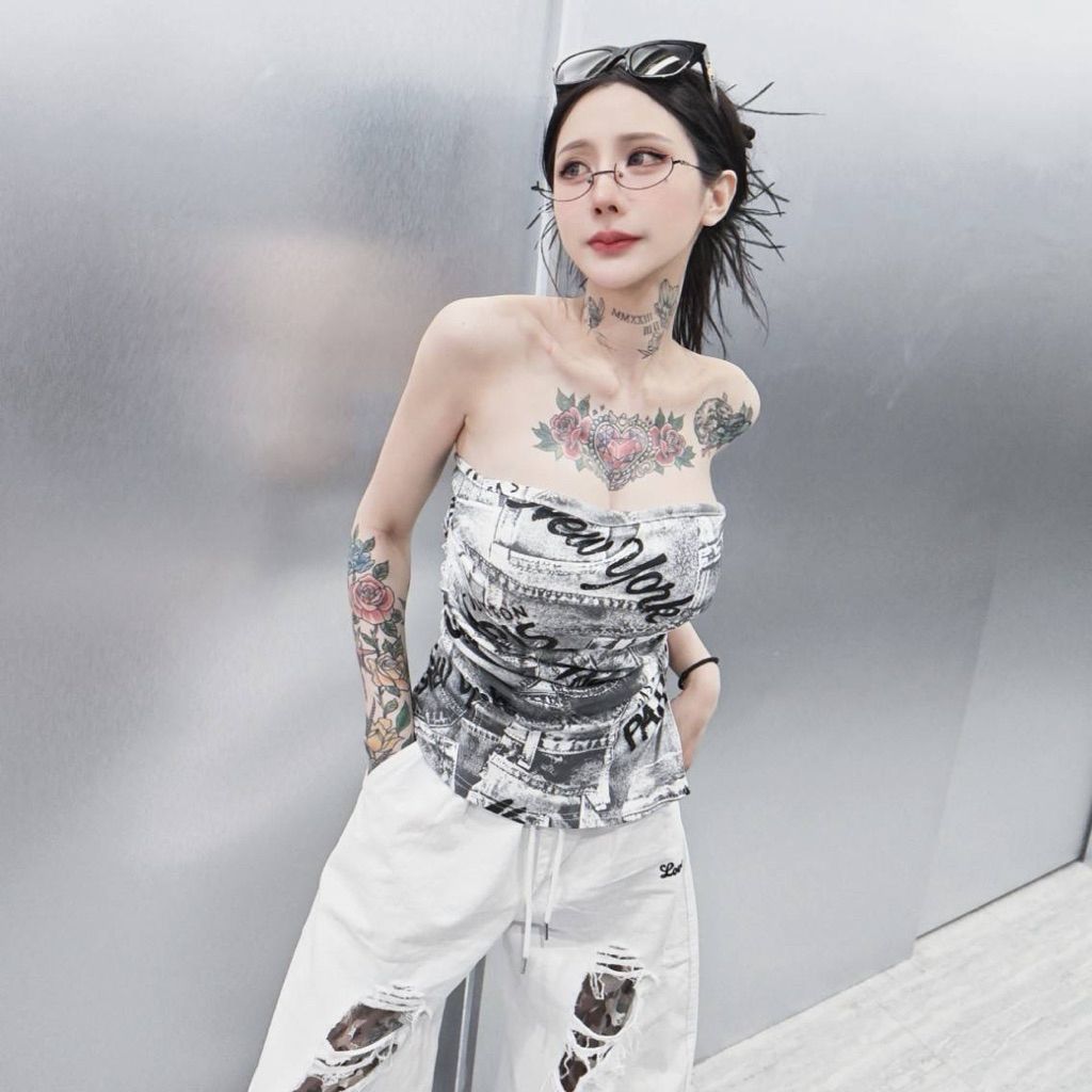 tw-11134207-820lg-mlz6yhk65gcj93