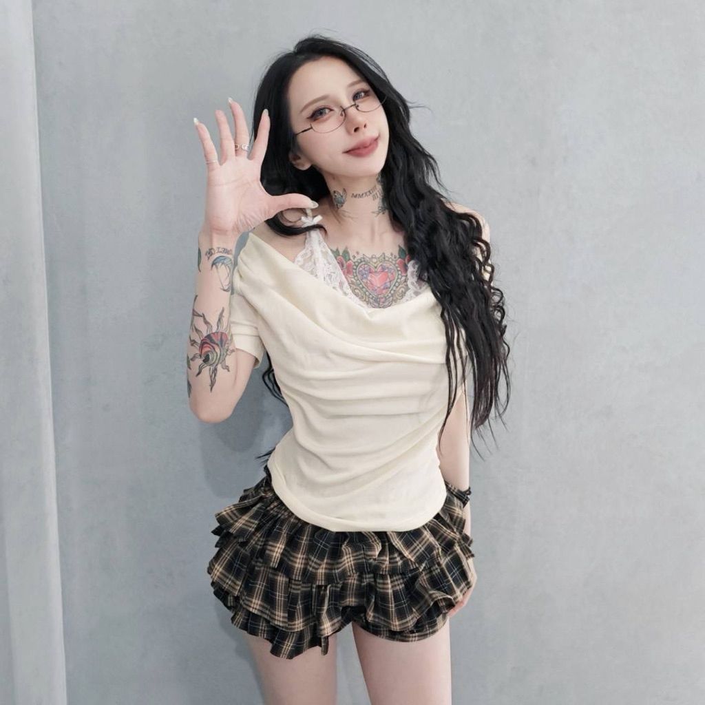 tw-11134207-820l8-mm2f1p8xsiyw9e