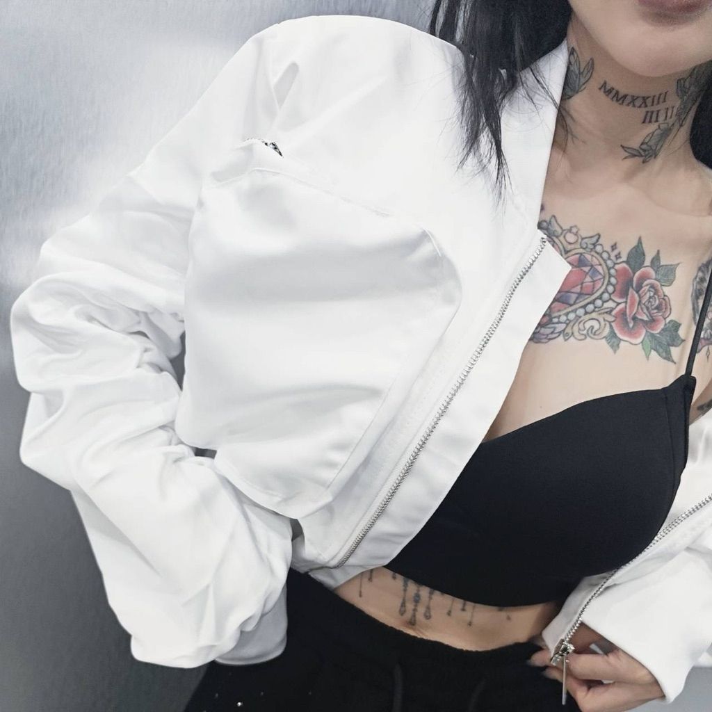 tw-11134207-820l7-mmc9d7ljkxz8d3