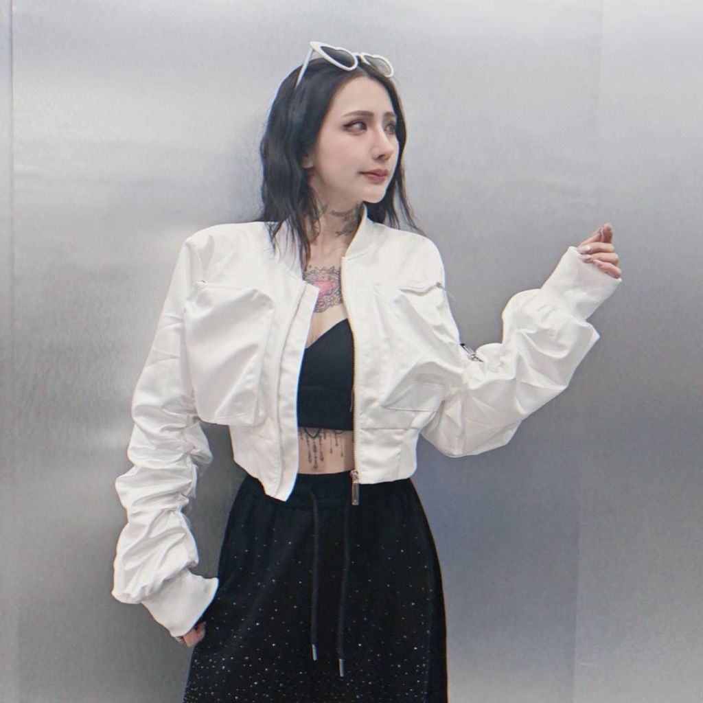 tw-11134207-820l4-mmc9d7lpl9flb7